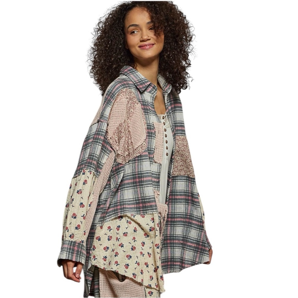 POL M Plaid Knit Cardigan with Peace Sign
